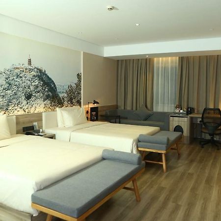 Atour Hotel Nantong Exterior photo