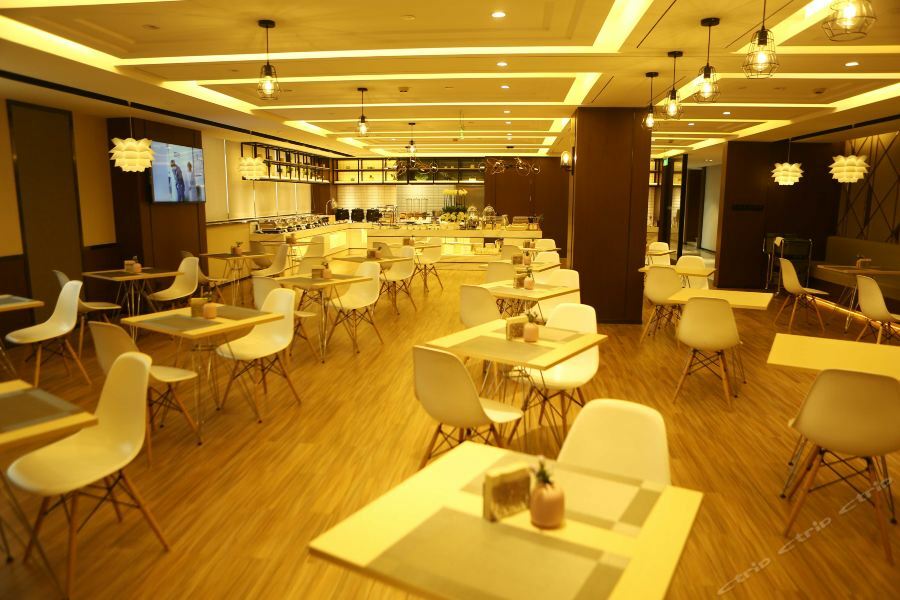 Atour Hotel Nantong Exterior photo